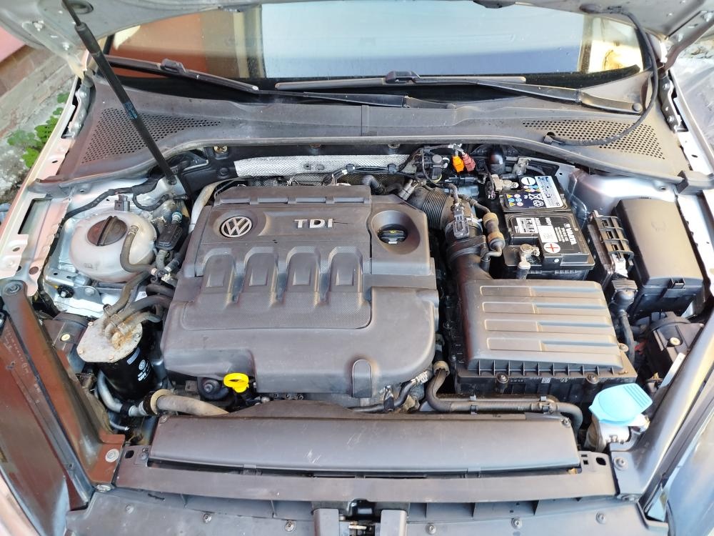 VW Golf 7 combi 1.6 TDI 77 kW 12/2013 - 11
