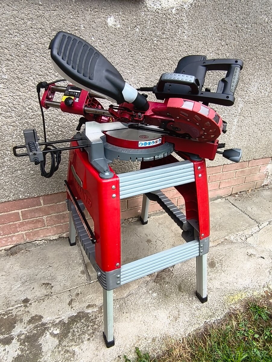 Prodám pokosovou pilu s posuvem Einhell RT-SM 305 L.-1800 W. - 11