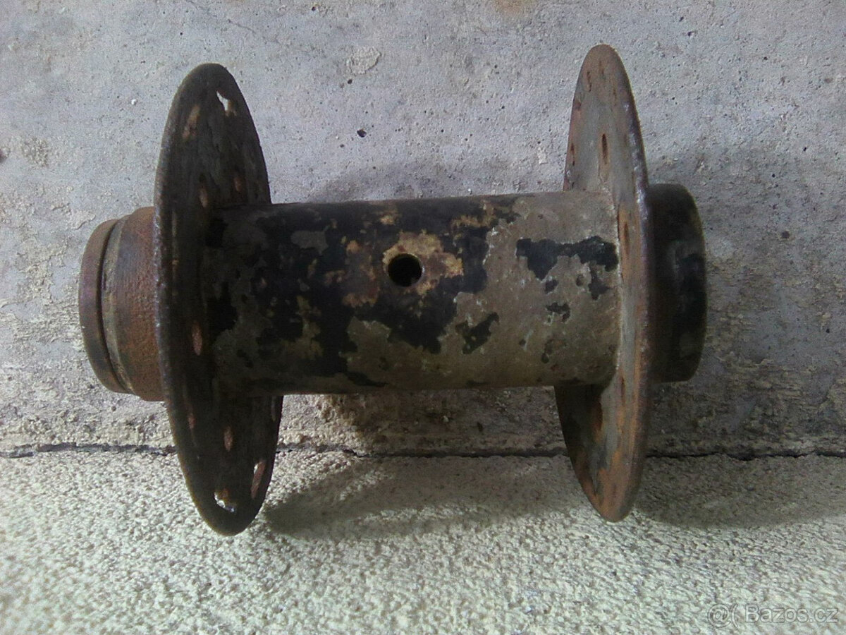 čz 125/150 - motor,rozeta,kolo,náboj,startpáka,válec čz125b - 11