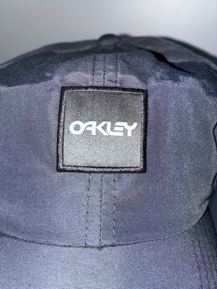 Oakley ksiltovka - 11