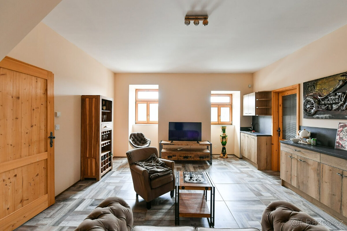 Multifunkční objekt - Rabštejn nad Střelou+pozemk a letiště - 11