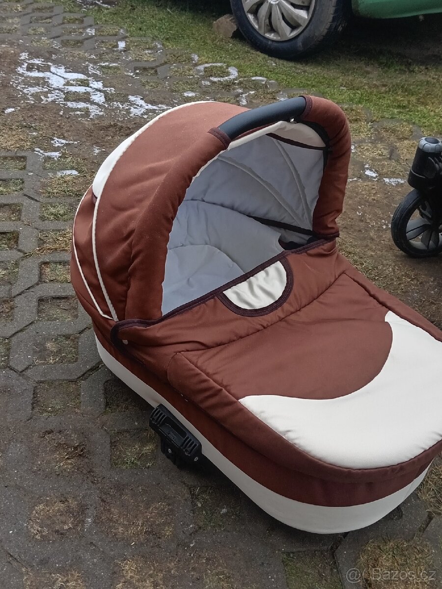 Dětský kočárek - 11