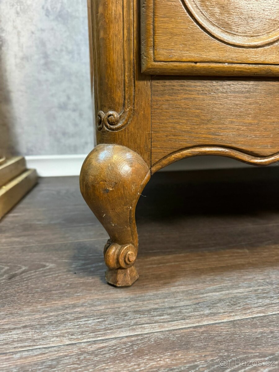 Starožitná komoda (141001) - 11