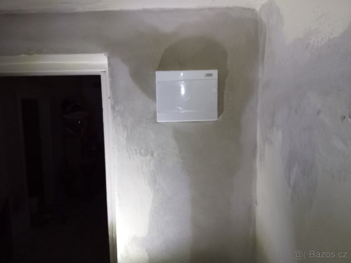 Hodinový manžel-Elektrikář - 11