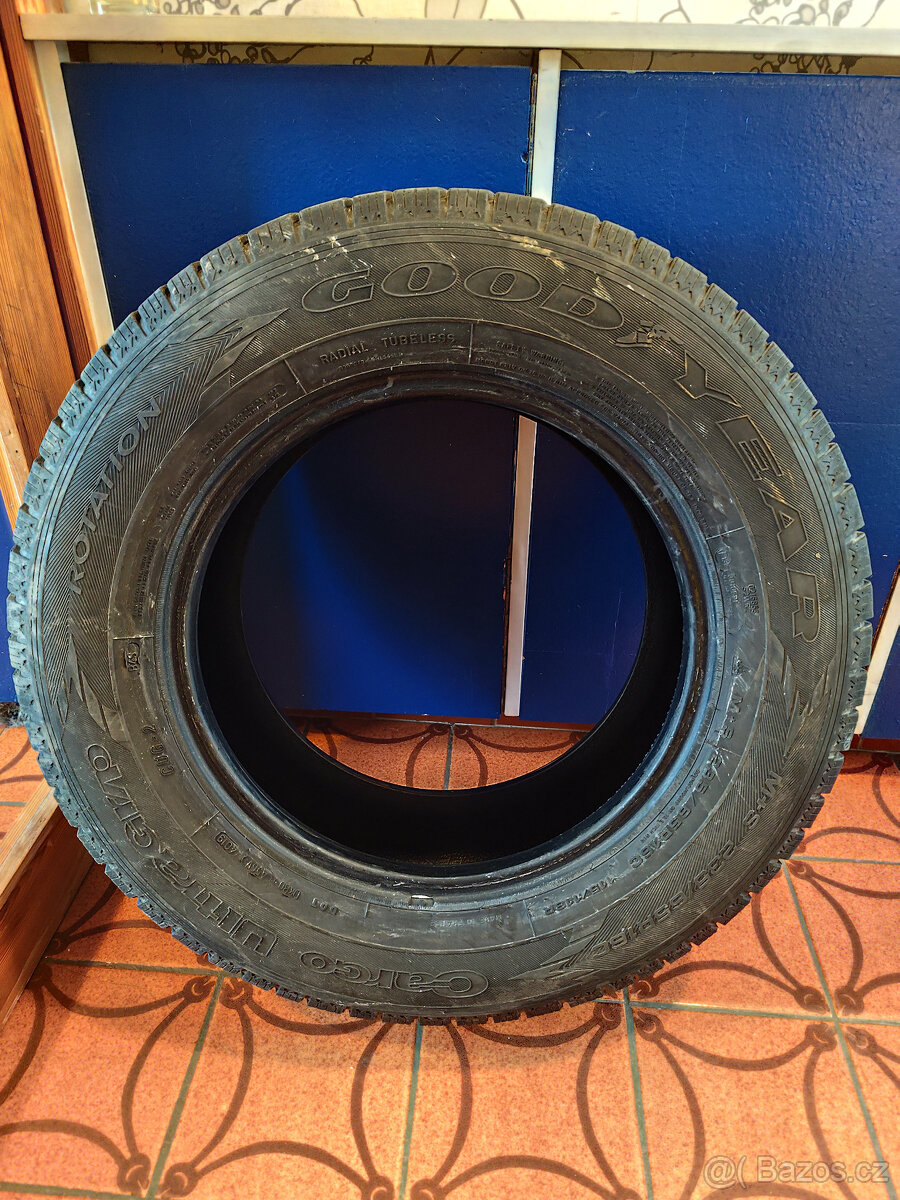 235/65R16C 117/115R - 11
