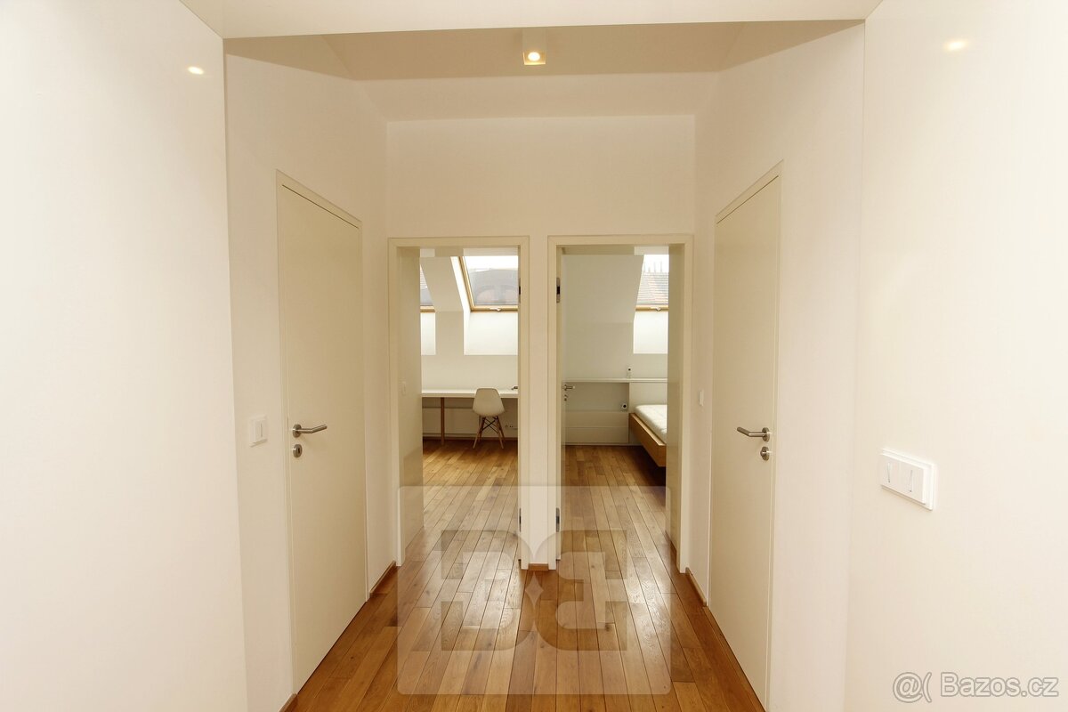 Krásný, designově řešený byt 3+kk s terasou u Stromovky - 11