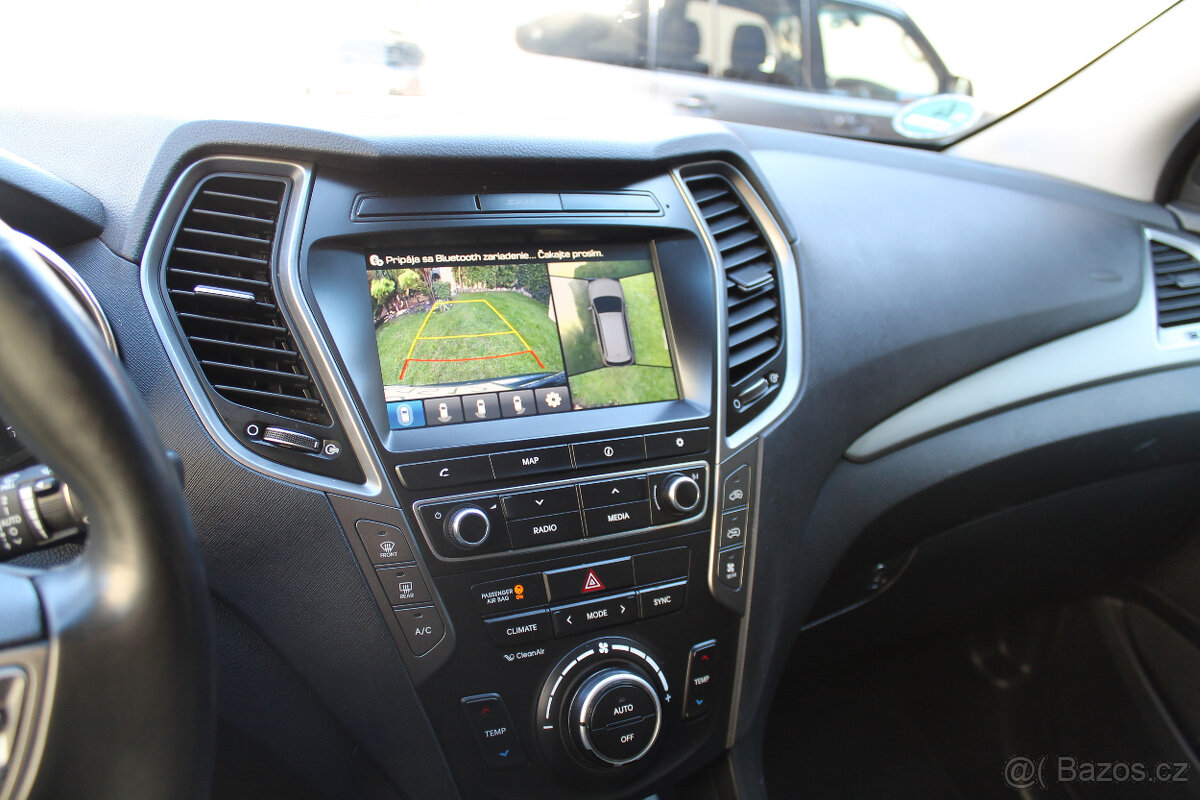 Hyundai Grand Santa Fe 2.2 CRDi VGT 4x4 automat 147kW - 11