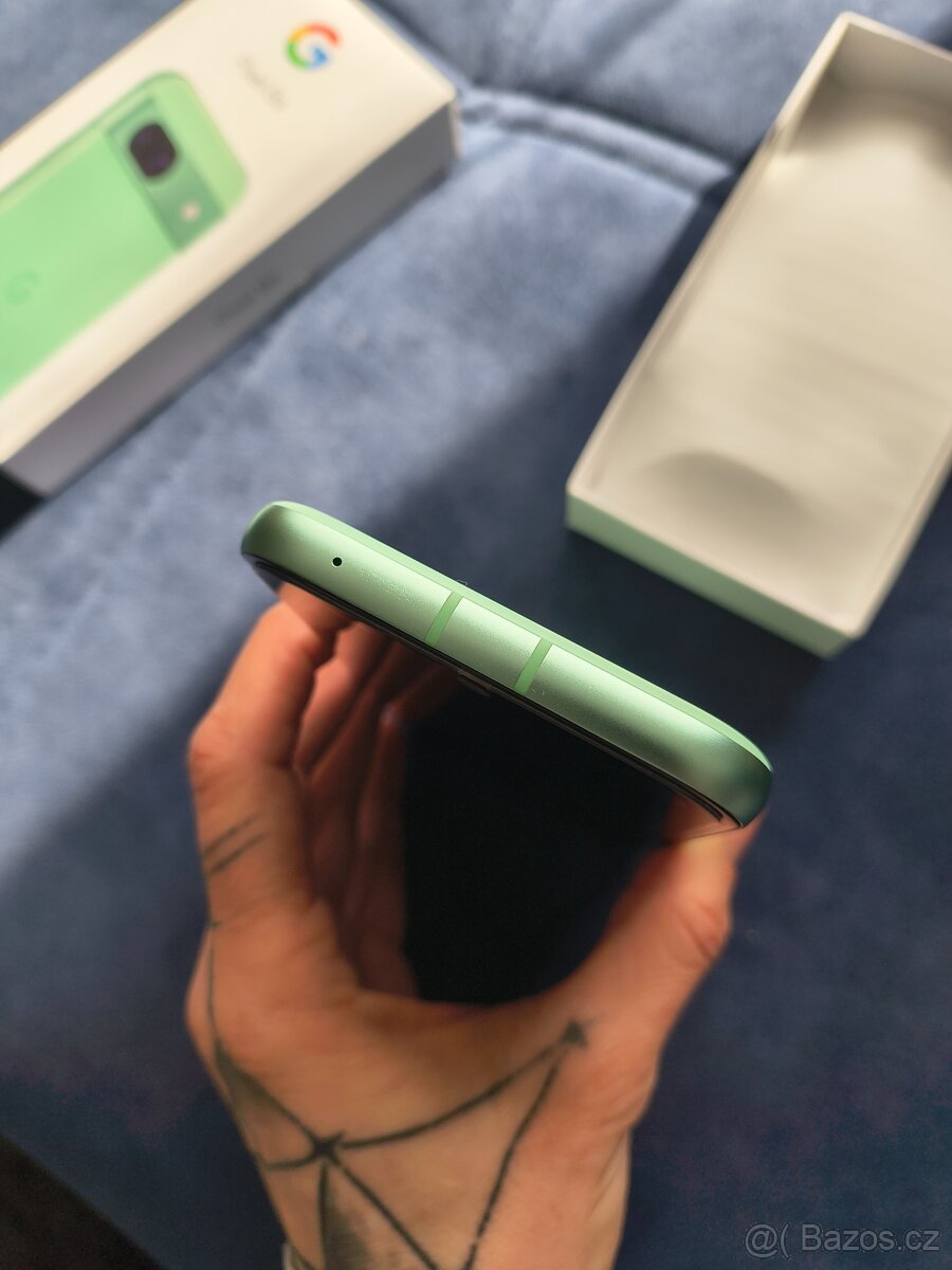 Zanovni Google Pixel 8a - 11