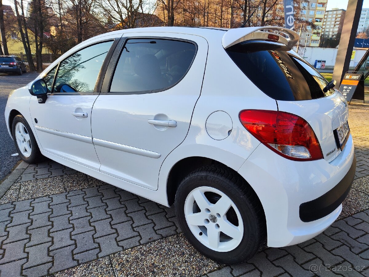 Peugeot 207 Envy Edition 1,4i, 2012, Panorama - 11