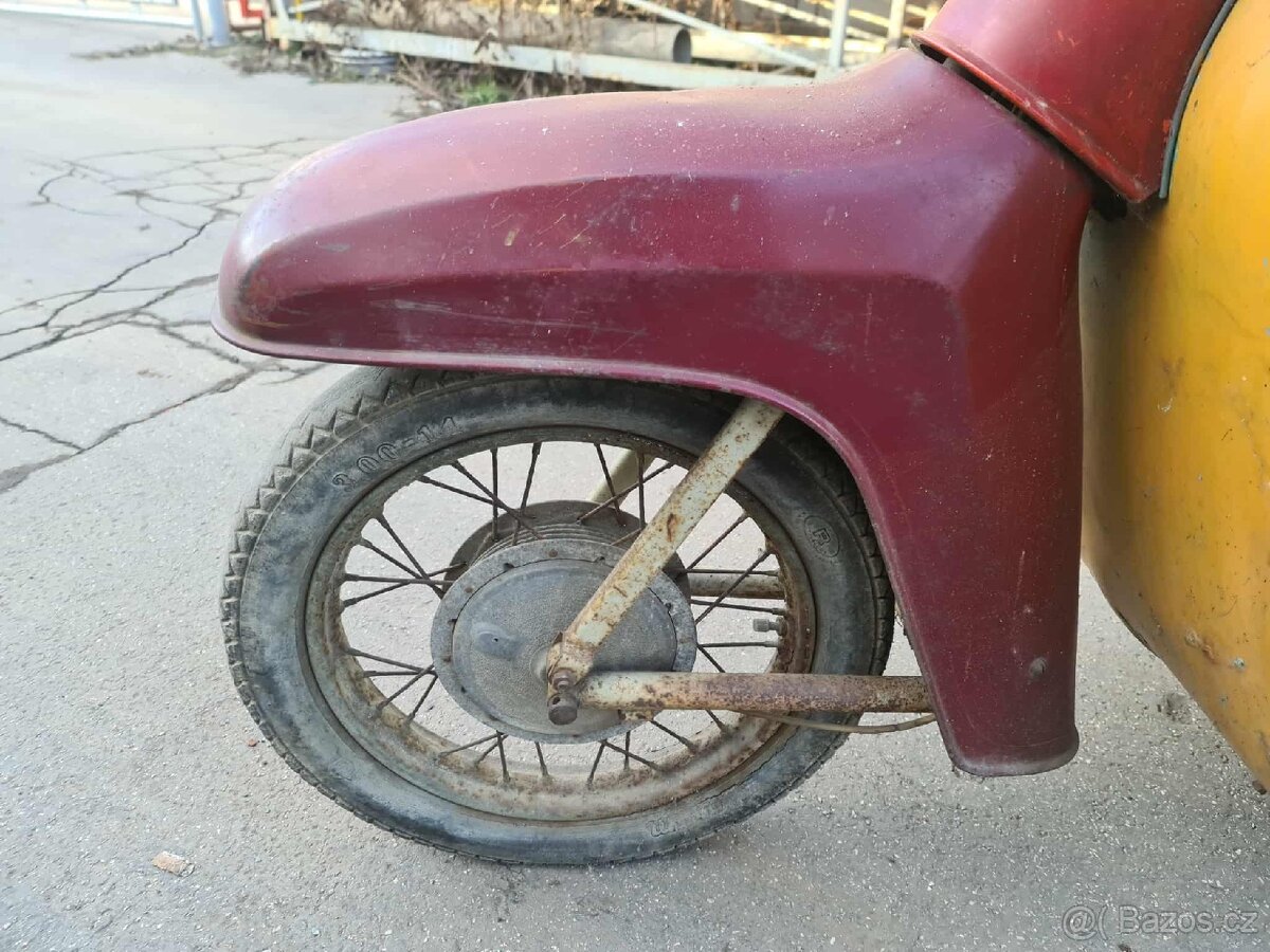 Tříkolka Manet - 11