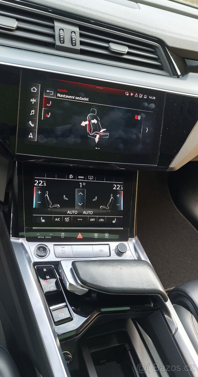 Audi e-tron Sportback 55 Quattro 95 kWh max výbava +DPH - 11