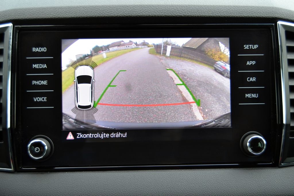 Škoda Karoq 1.5 TSI 110kW ACT Ambition TOP STAV - 11