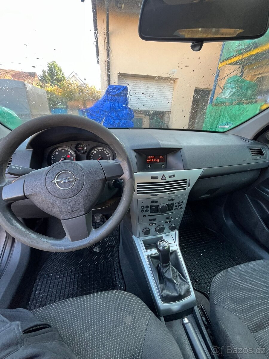 Opel Astra H Caravan 1.9 CDTI (84 kW), r. v. 2010 - 11