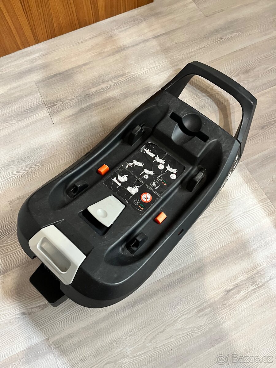 Kočárek moon resea s 2021 trojkombinace - 11