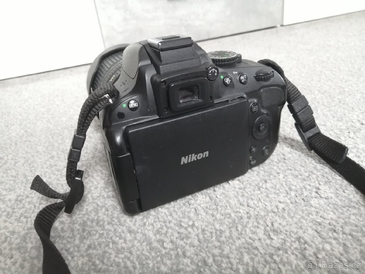 Nikon D5100 + 18-105 mm VR - 11