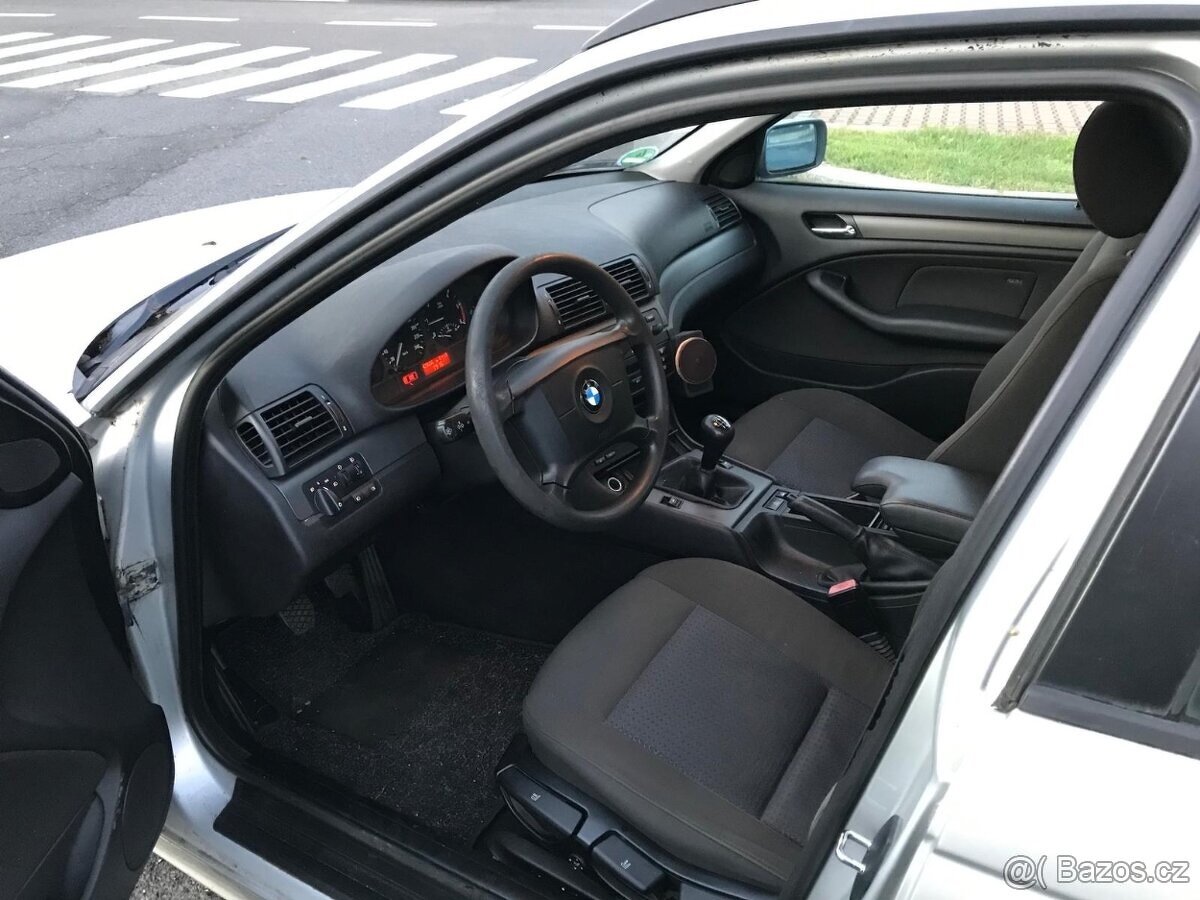 BMW 318d Touring Facelift E46 - 11