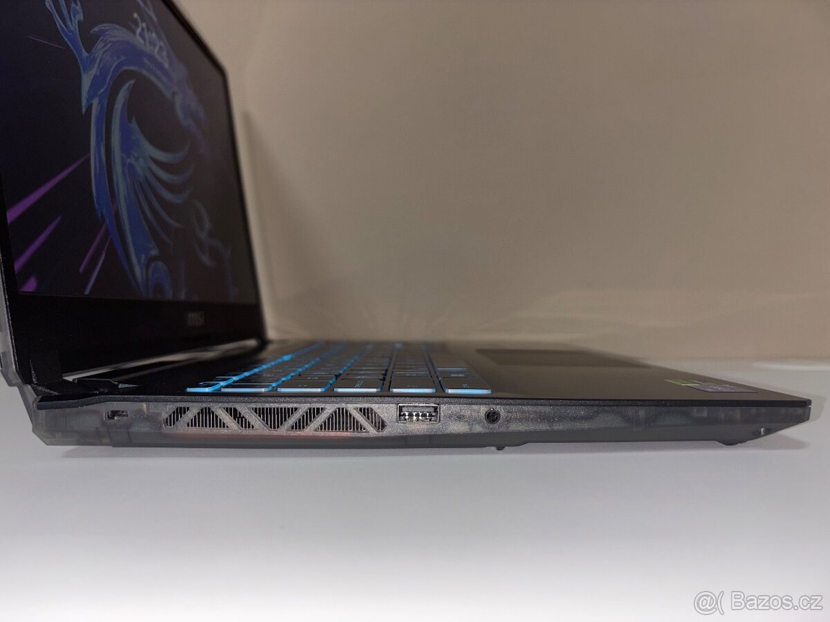 MSI Cyborg 15 A13UC-1409CZ - 11