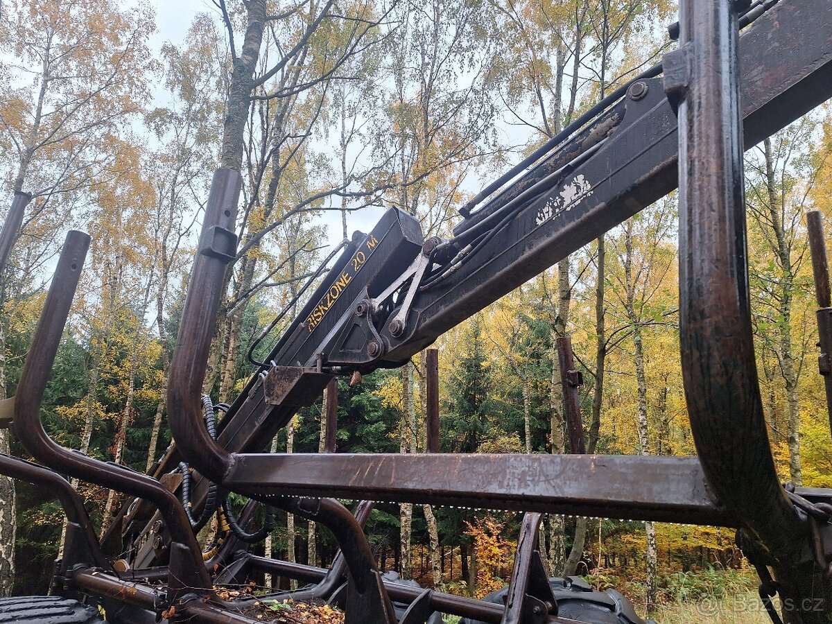 Vyvážečka Timberjack 810C - 11