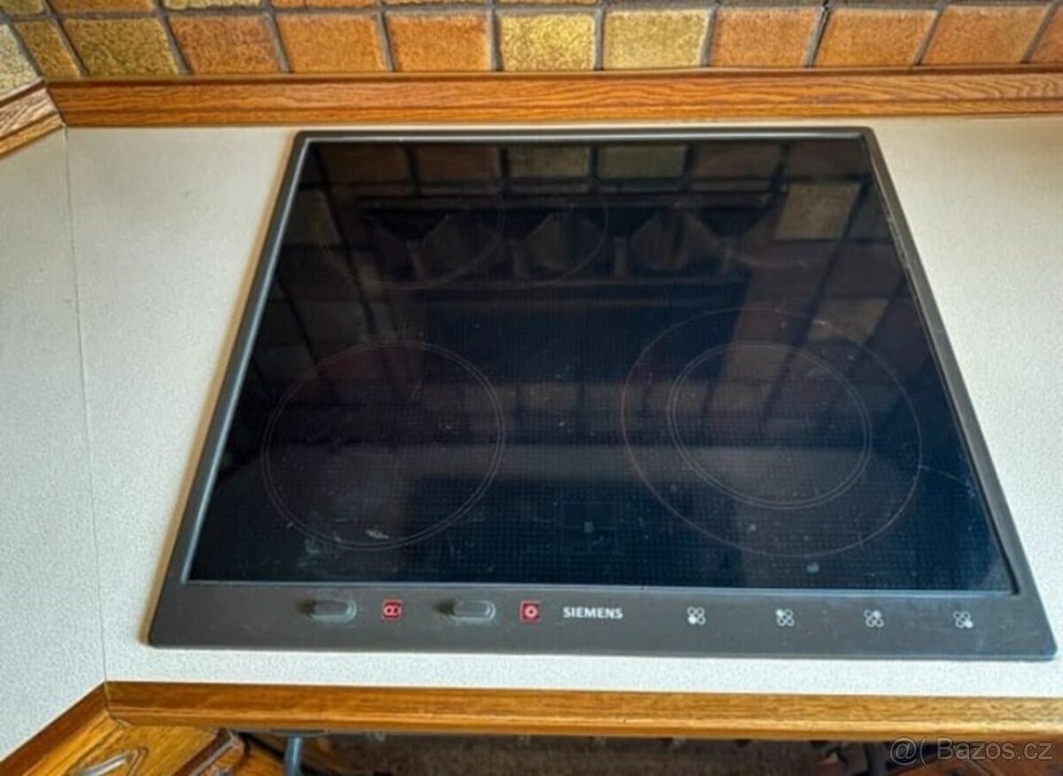 Dubová rustikální linka včetně spotřebičů, 5045 - 11