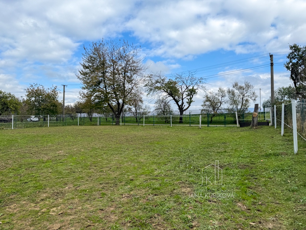 Pozemek vhodný k výstavbě rodinného domu, 651 m² - 11