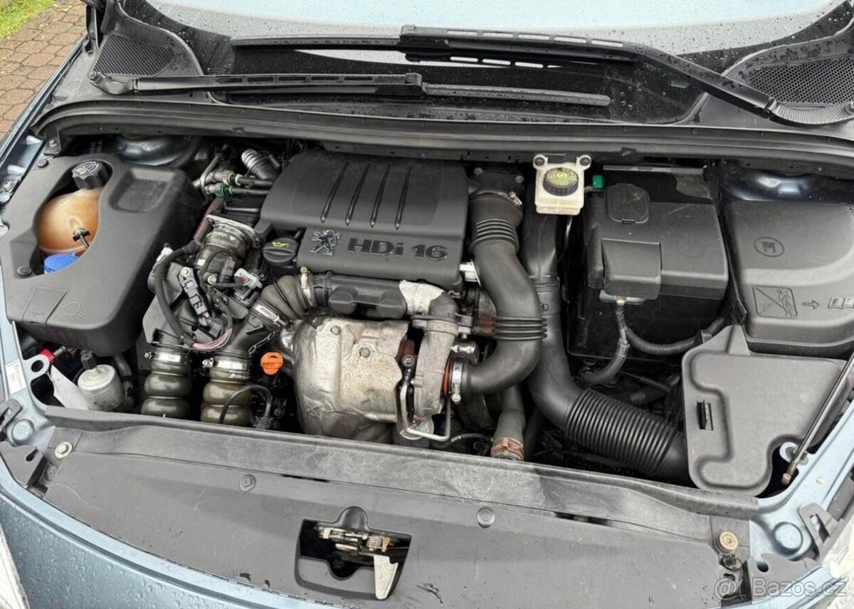 Peugeot 307 1,6 HDi Nová STK , 7 míst nafta - 11