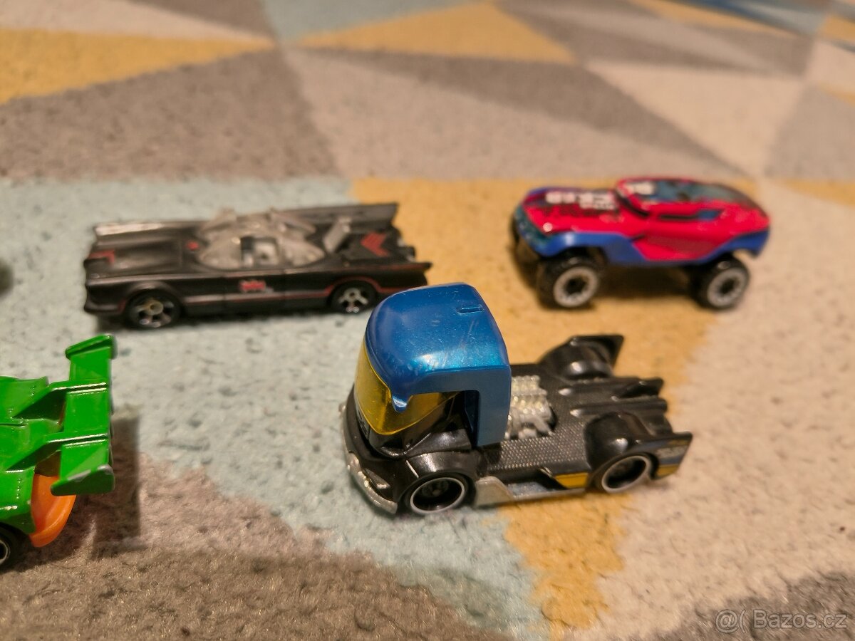 Hot Wheels dráha a auta - 11