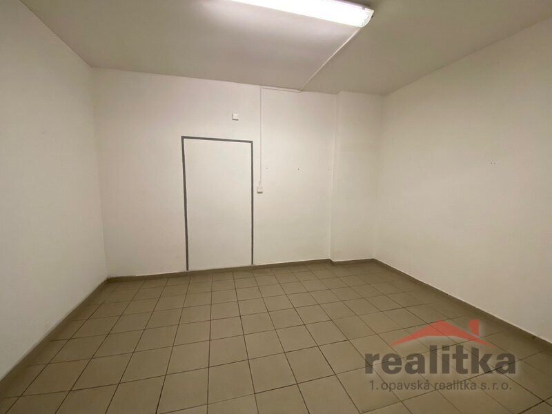 Pronájem skladových a kancelářských prostor, od 30 m2 do 100 - 11