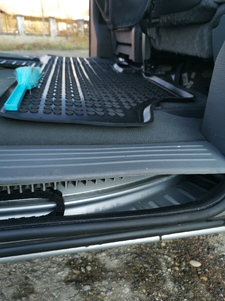 Chrysler grand Voyager limited stown n Go - 11