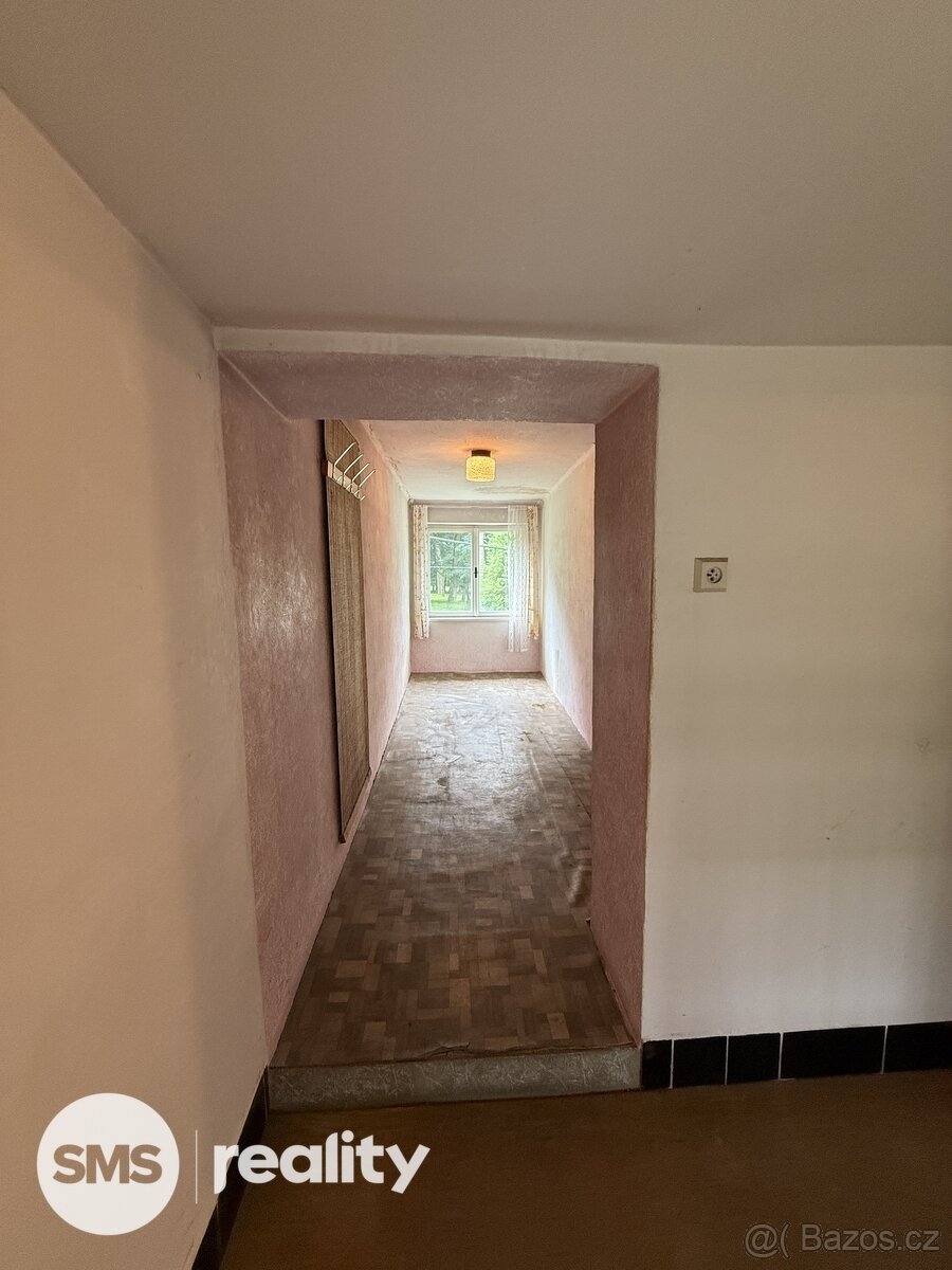 Pronájem rodinného domu 4+1 se zahradou – Dřínov u Kroměříže - 11