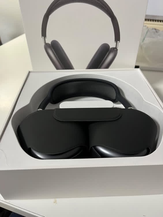 Apple AirPods Max - 11