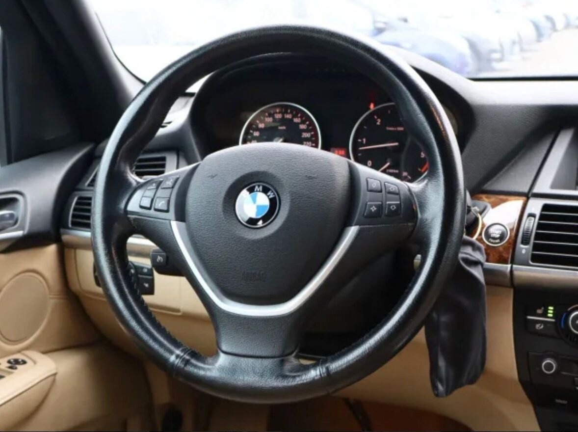 BMW X5 E70 35D M57 PLNÁ VÝBAVA - 11