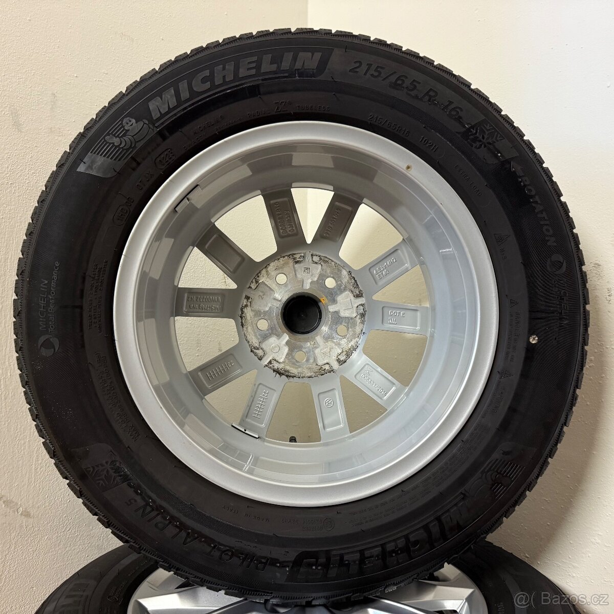 VW T7 MULTIVAN 5x120 R16 ET60+ZIMNÍ 215/65R16 6,5m - 11