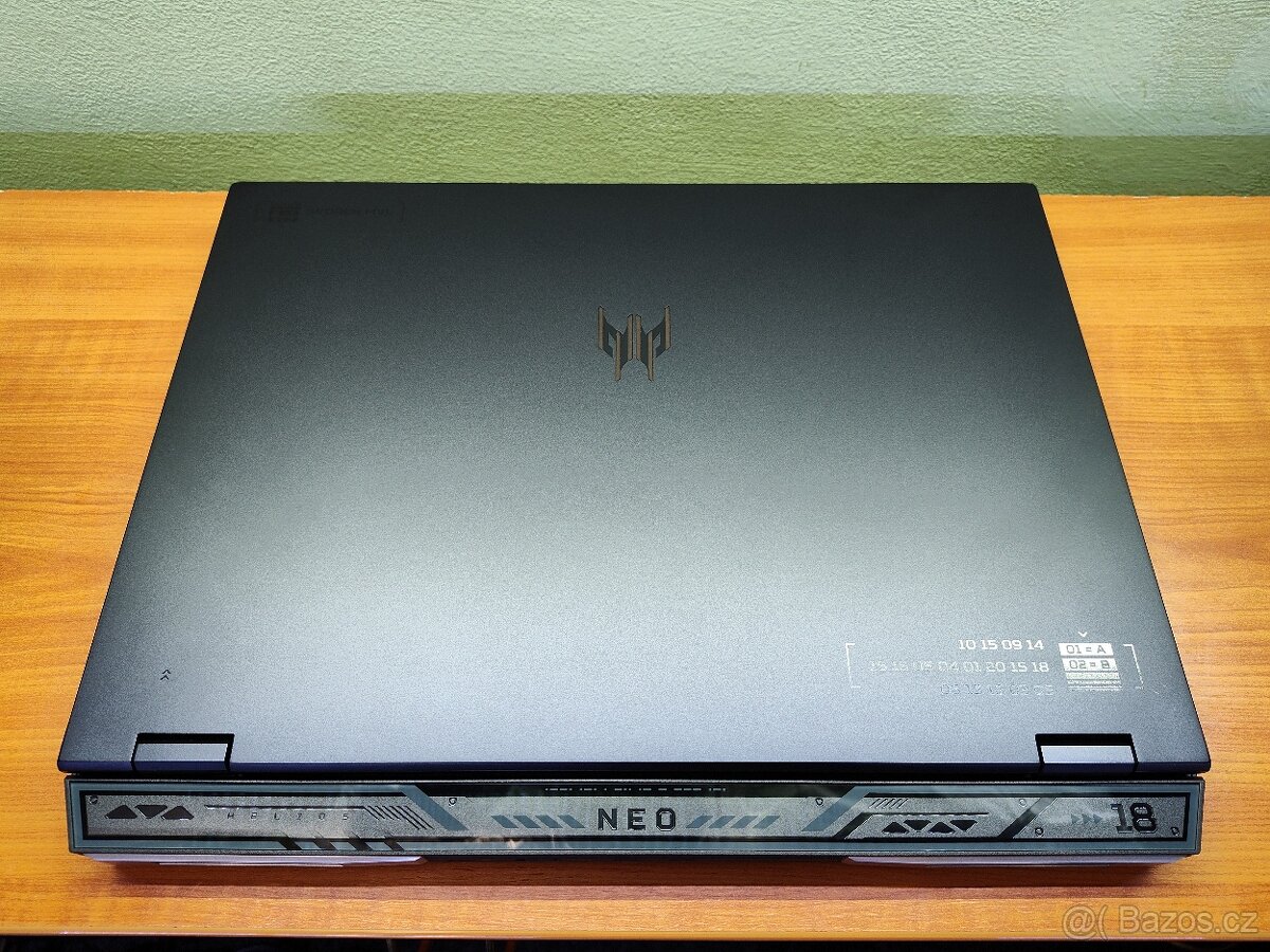 Obří 18 Predator Neo,i9-14th,4070-140w-RTX,32gb,QHD-Top - 11