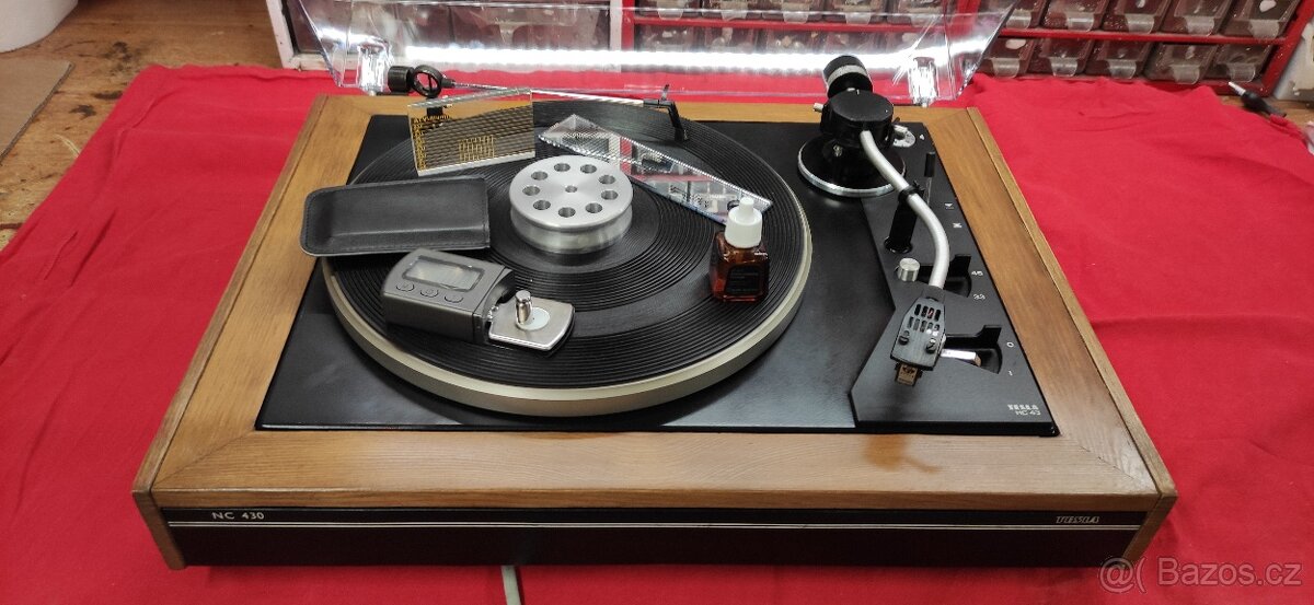 Gramofon Tesla NC 430 - 11