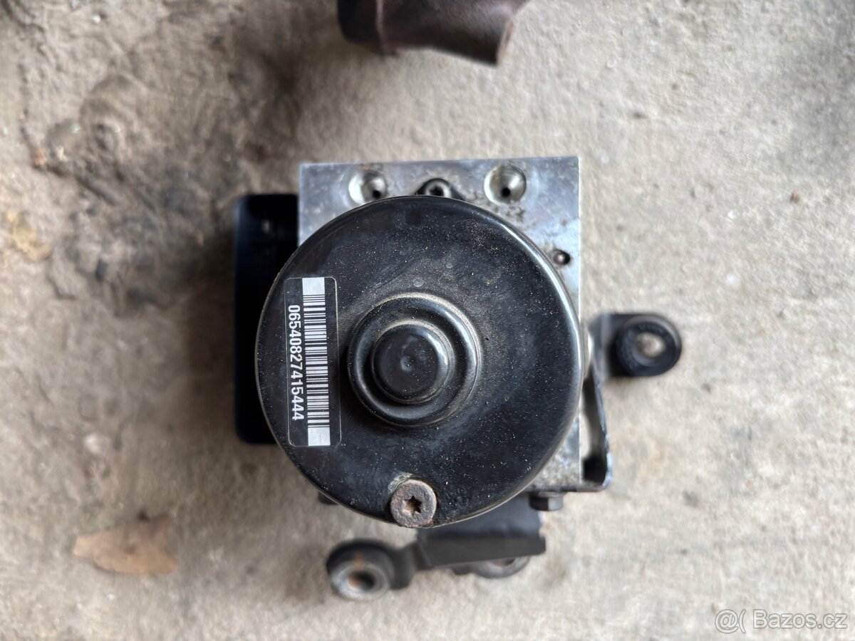 Náhradní díly - 11