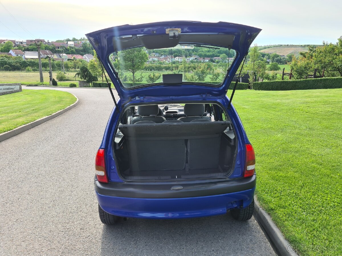 OPEL CORSA 1,4i 44 kW AUTOMAT ČR - 11