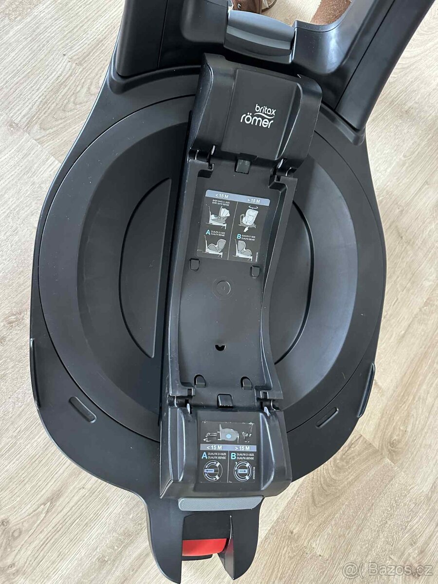 Autosedačka Britax Römer 3 i-size včetně otočné základny - 11