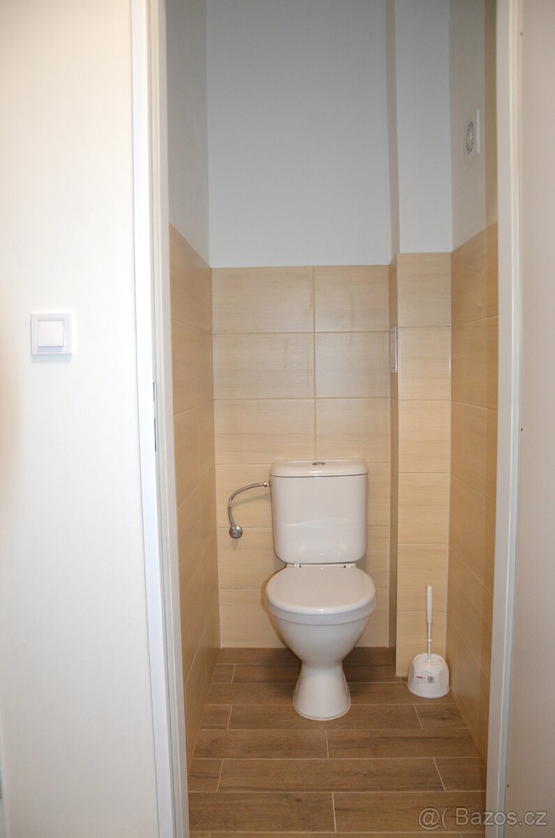 Pronájem bytu 2+kk, 52m2 - cihla po REKO, Praha 10 Strašnice - 11