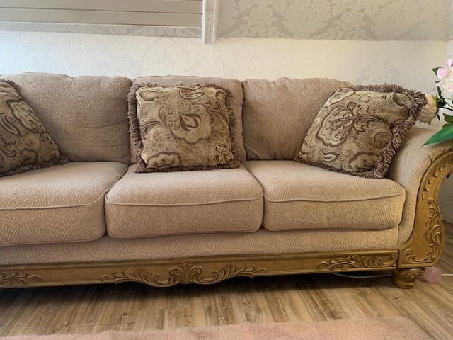 Prodám sedací soupravu Lanett 3+2 – značka ASHLEY (USA). - 11