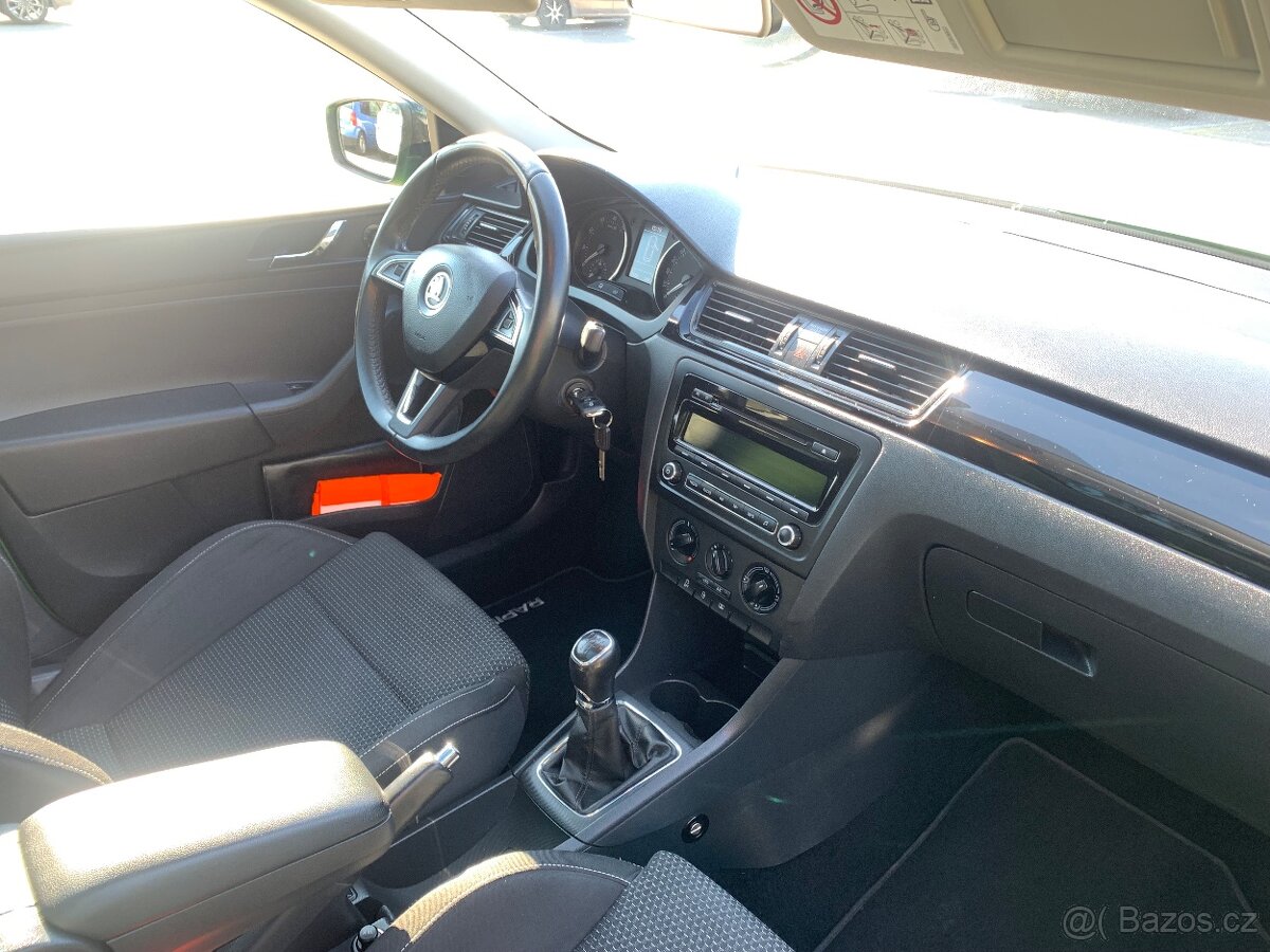 Škoda Rapid 1.2 tsi, ČR, panoram. střecha, 77 tis. km - 11
