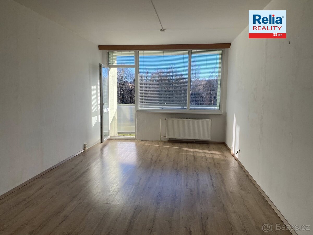 Prodej prostorného, slunného bytu 2+1 s lodžií, Liberec - ul - 11