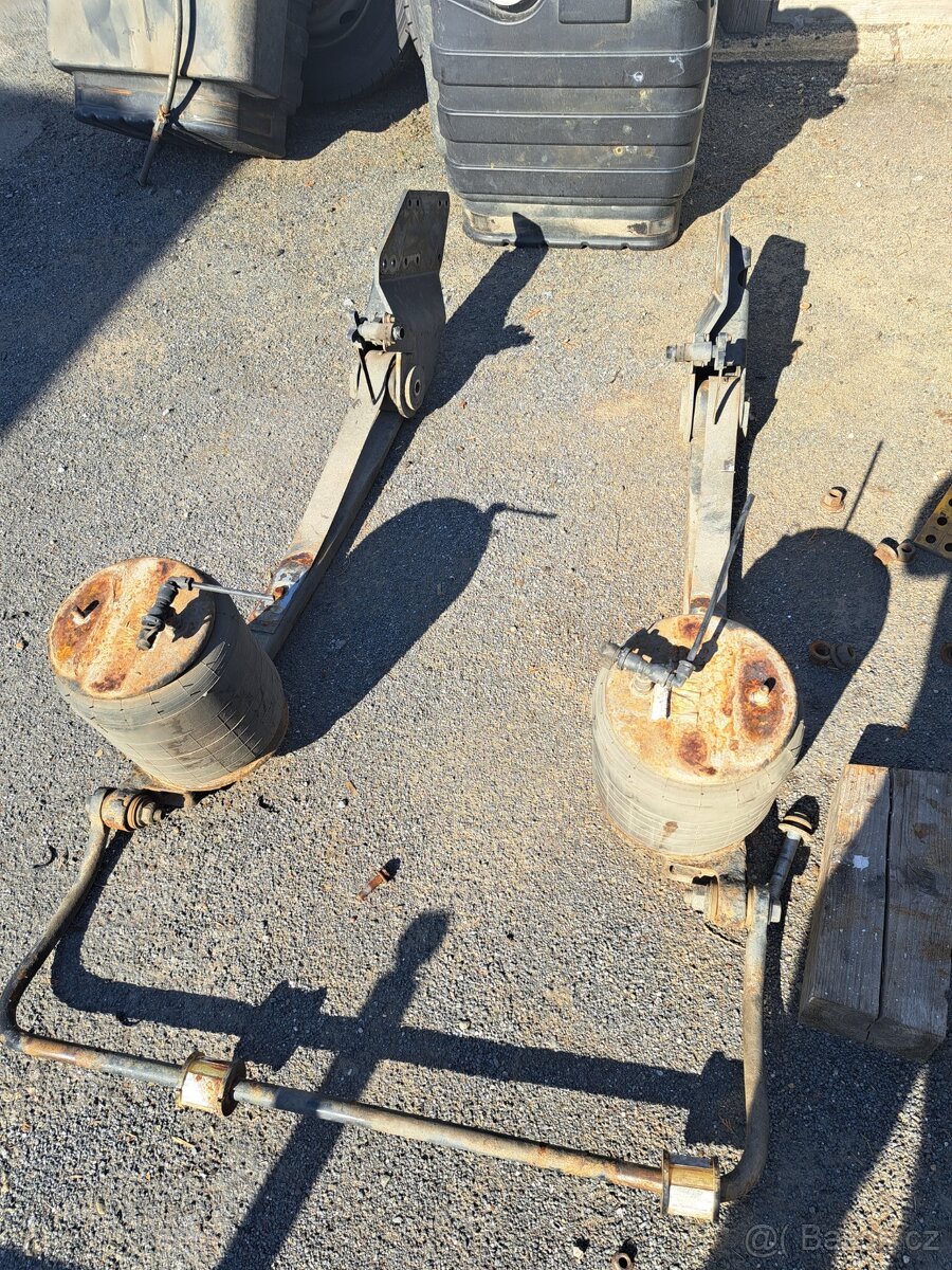 Iveco Eurocargo 7.5E21 E6 r.v. 12/2015 po dílech. - 11