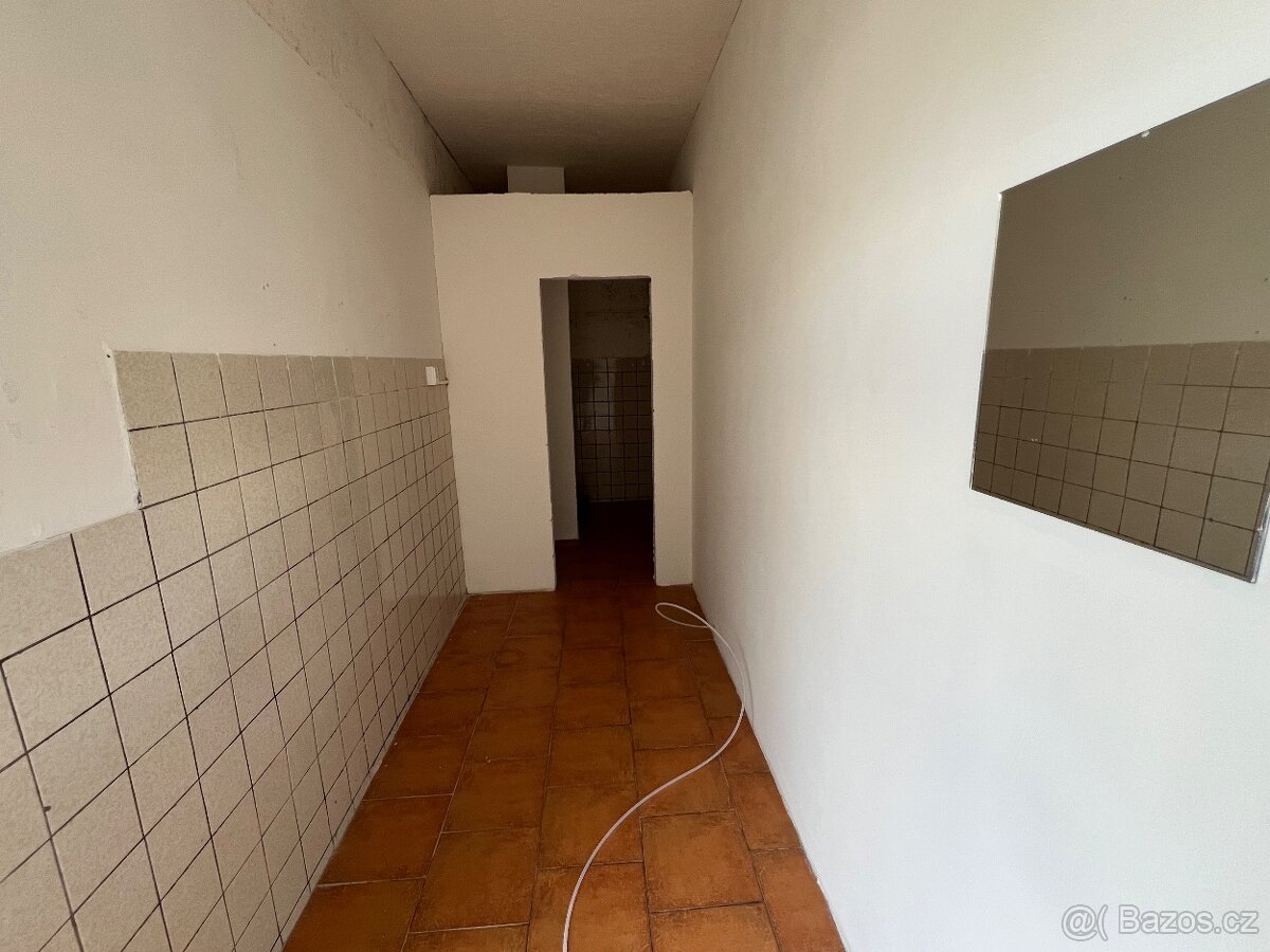 Pronajmu, nebytový prostor,WC,topení,teplá voda. - 11