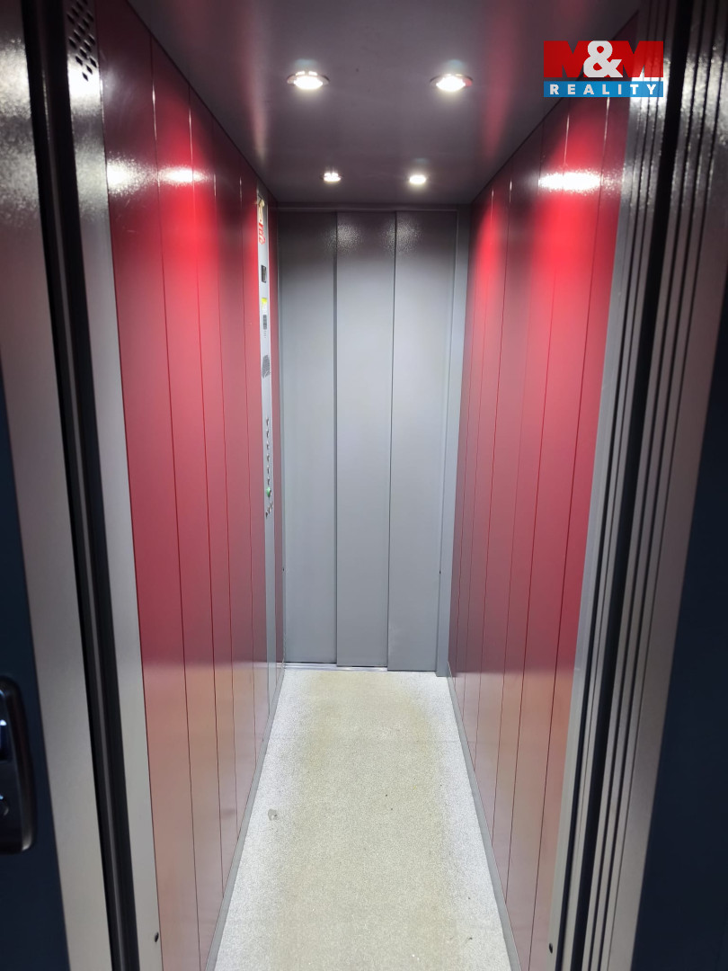 Prodej bytu 2+1, 55 m², Karviná, ul. Březová - 11