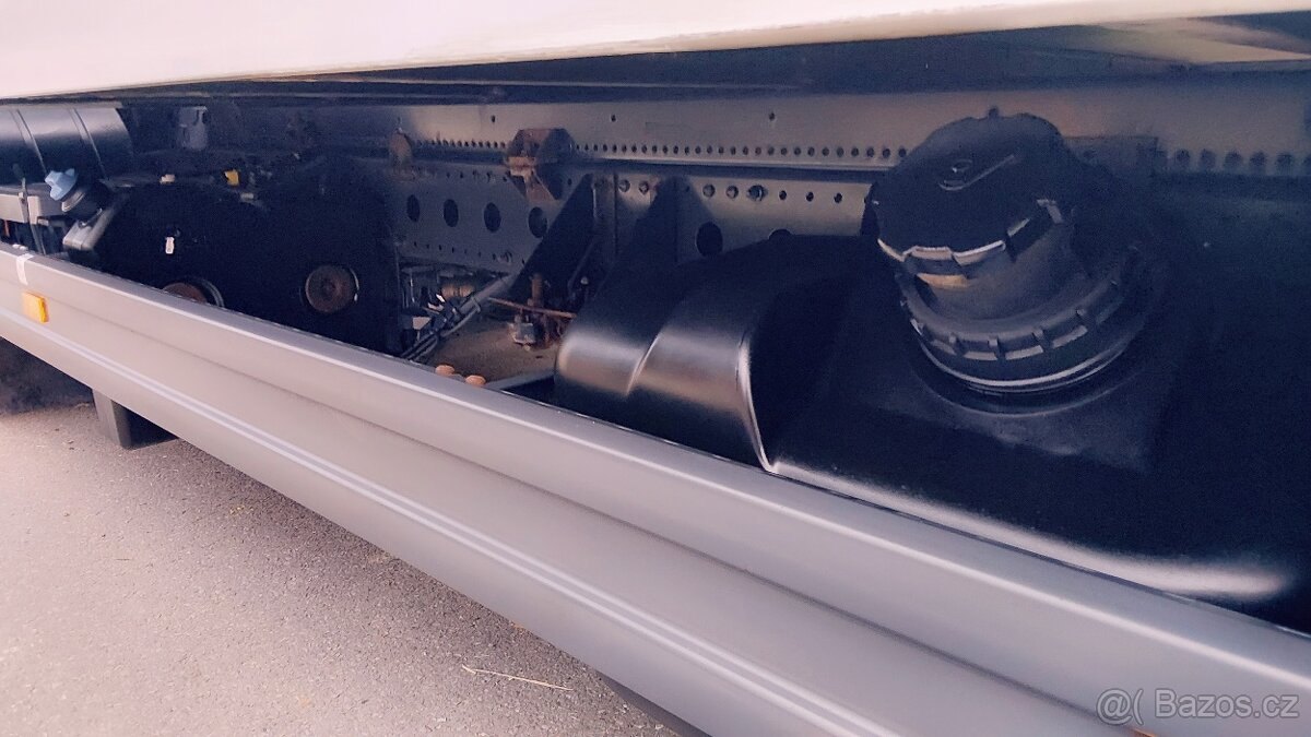 Mercedes-Benz Atego 818 - EURO 6 - skříň+ HČ - 15 palet - 11