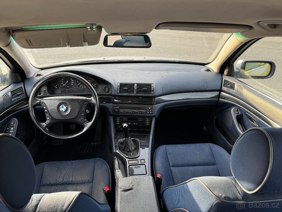 BMW 5 e39 525 142kw - 11