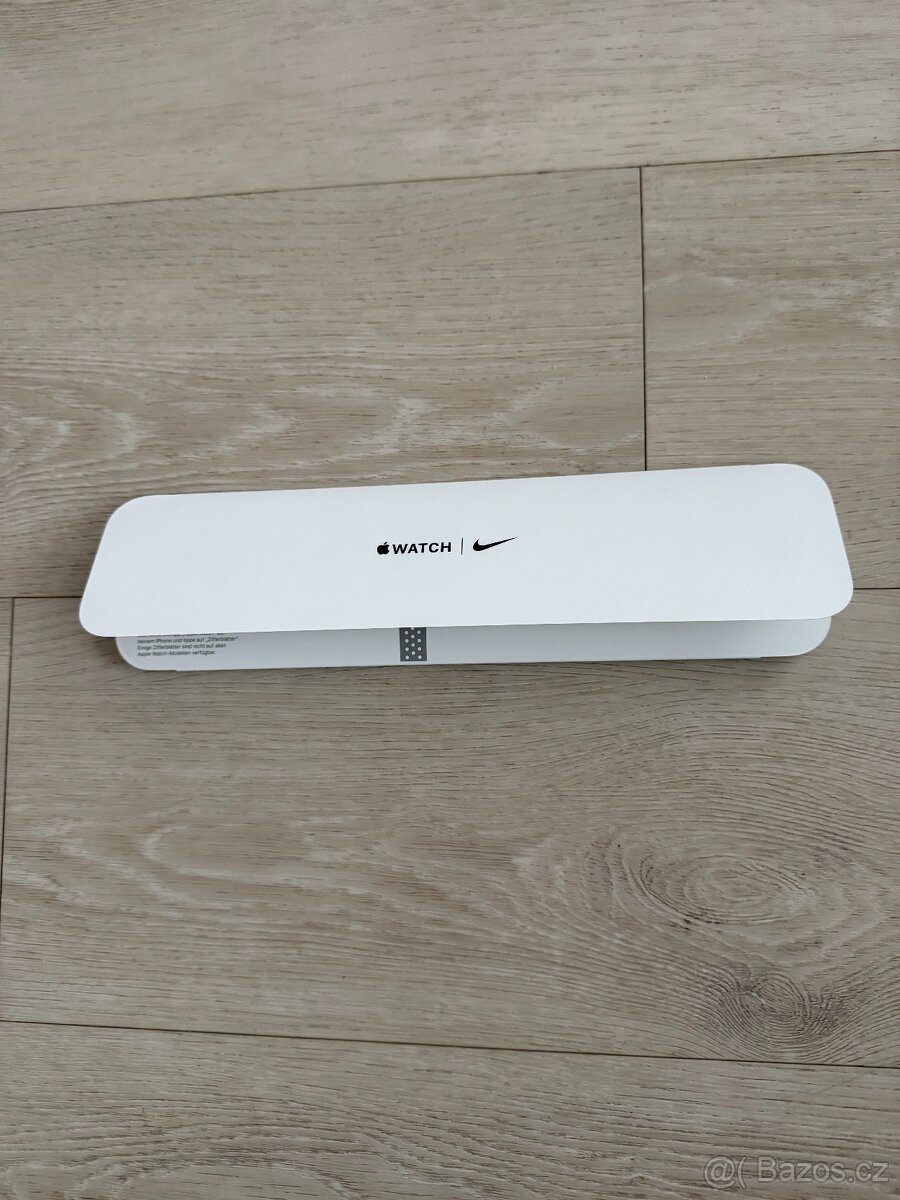 Apple Watch Nike SE 44mm 2020 - 11