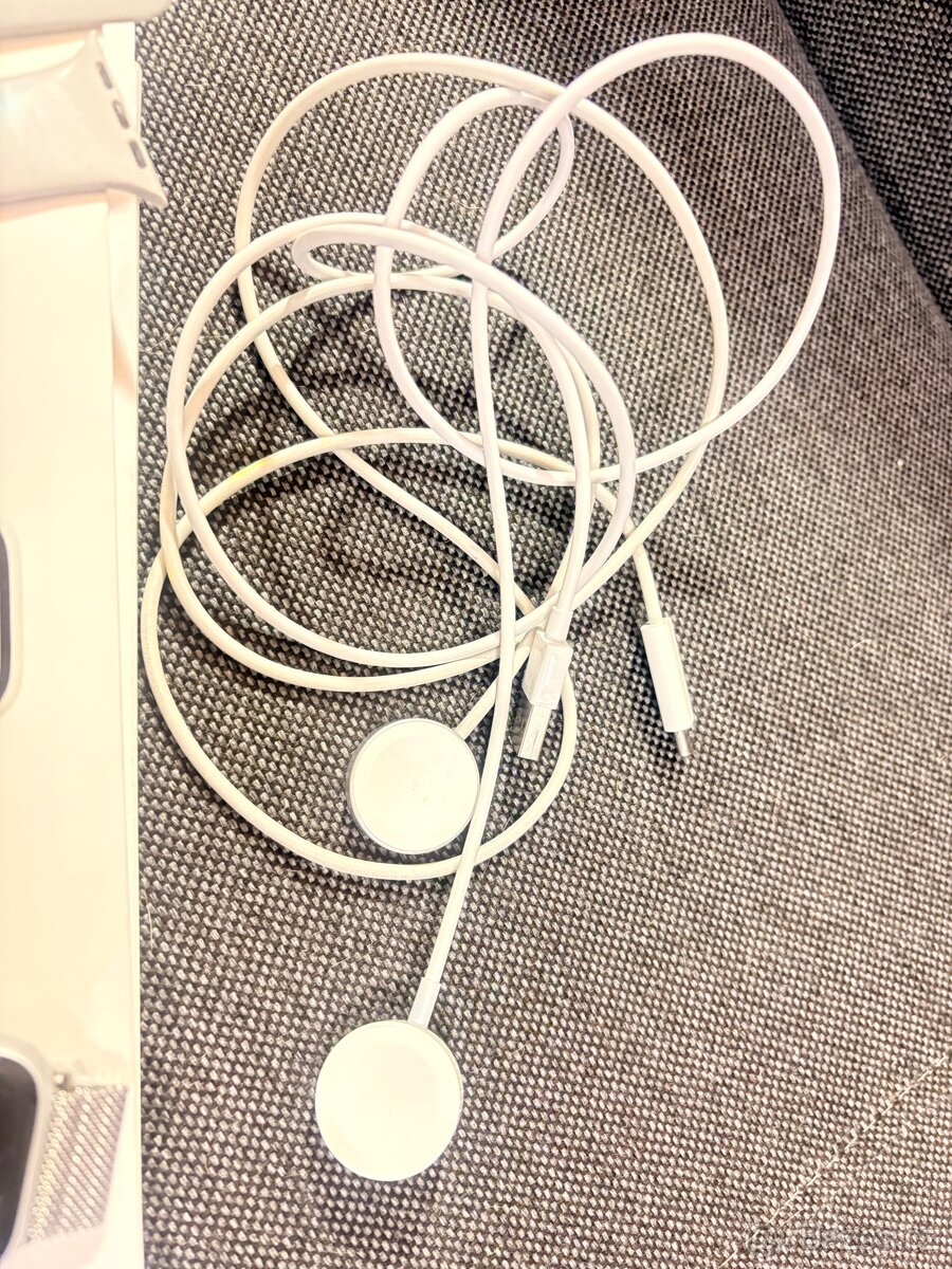 Apple Watch Series 8 - 11