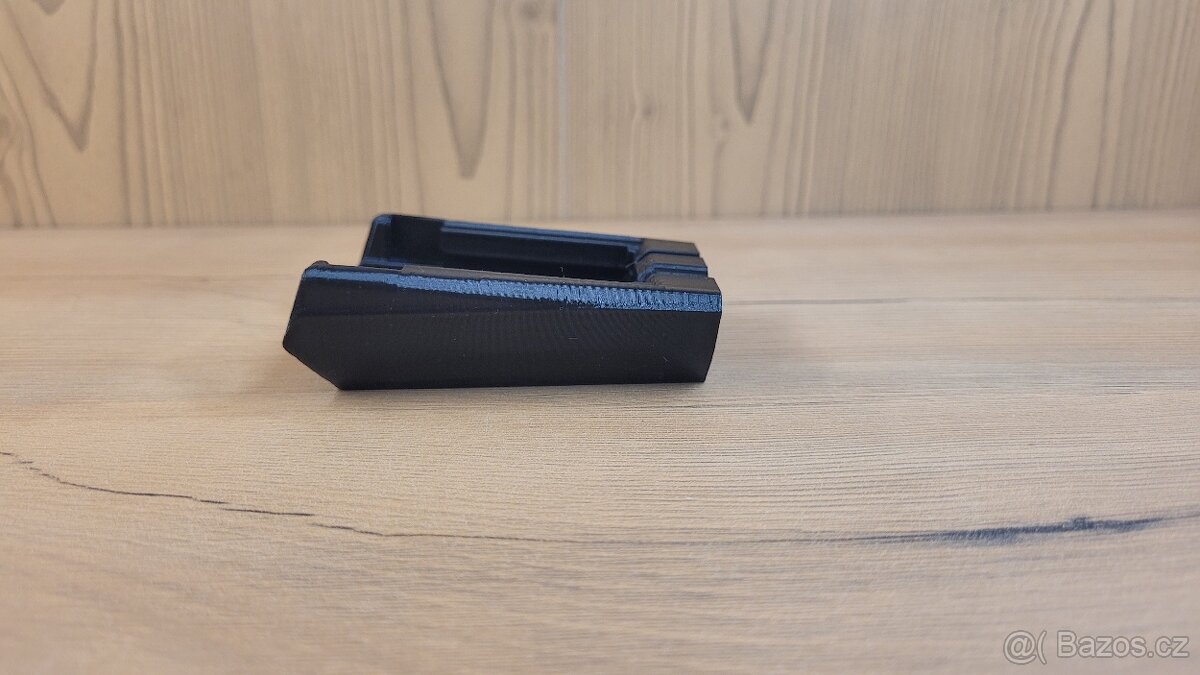 Milwaukee 18v držák baterie - 11