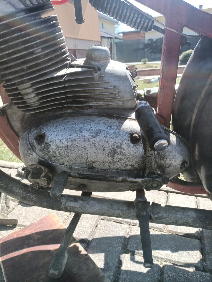 Jawa 250 Pérák - 11